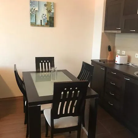 Royaltowers Emineki דירה