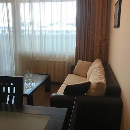 Royaltowers Emineki Apartment *